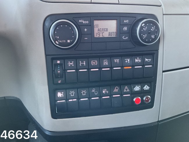 MAN  TGS 35.460 8x4 Euro 6 HMF 26 Tonmeter laadkraan (18)