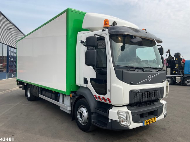 Volvo  FL 250 Euro 6 met Dhollandia laadklep (2)