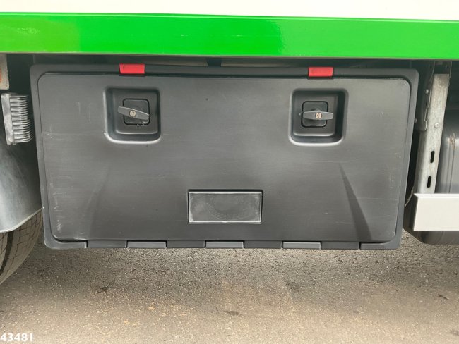 Volvo  FL 250 Euro 6 met Dhollandia laadklep (7)