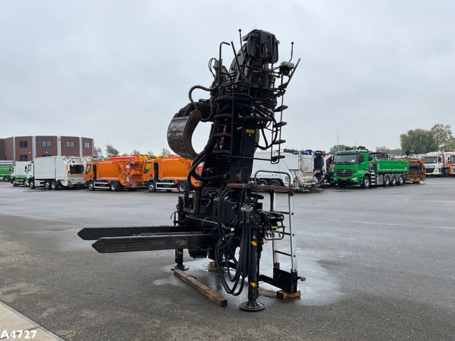 HIAB LOGLIFT  12 Tonmeter Z-kraan (2)
