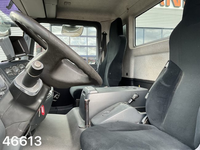 MAN  TGM 18.250 4x4 Full Steel Hiab 11 Tonmeter laadkraan Just 251.246 km! (18)
