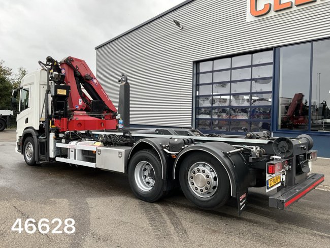 Scania  P 360 HMF 22 Tonmeter laadkraan (1)