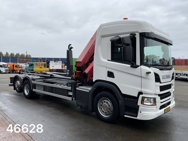 Scania  P 360 HMF 22 Tonmeter laadkraan (4)