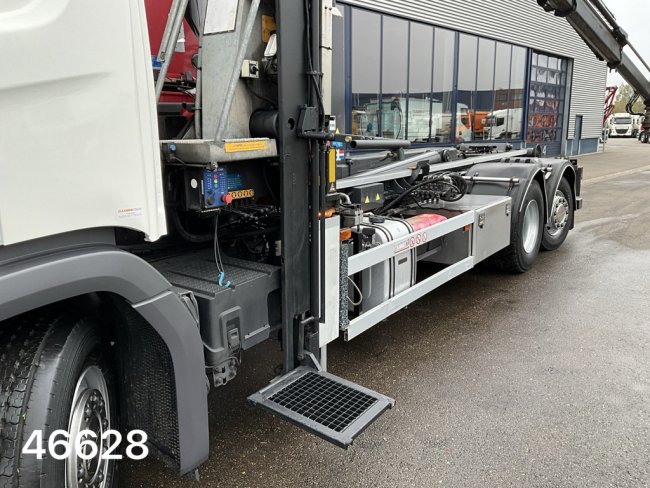 Scania  P 360 HMF 22 Tonmeter laadkraan (6)