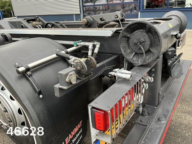 Scania  P 360 HMF 22 Tonmeter laadkraan (9)