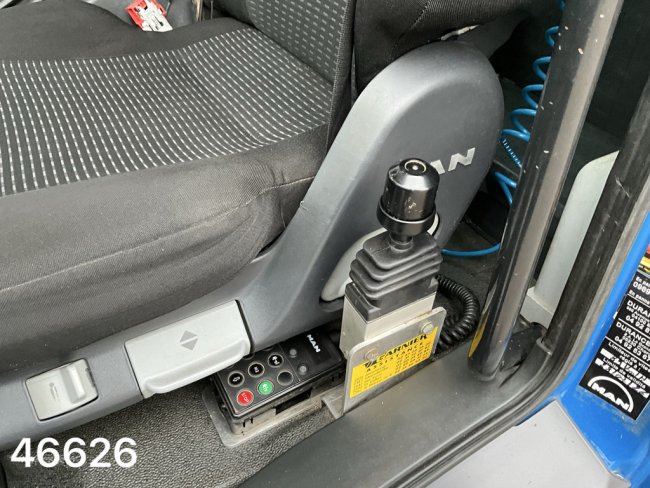 MAN  TGS 18.360 4x4 Euro 6 HMF 12 Tonmeter laadkraan (17)