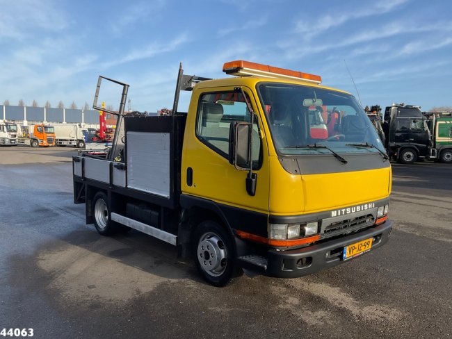 Mitsubishi  Canter Recovery truck (3)