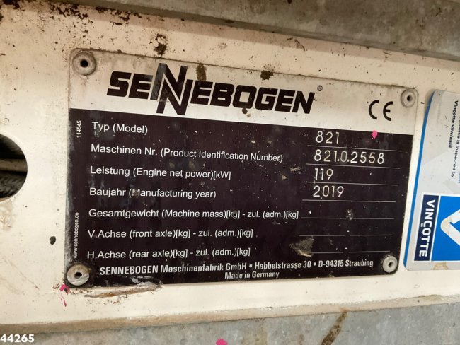 Sennebogen  821 E Material Handling Machine (19)