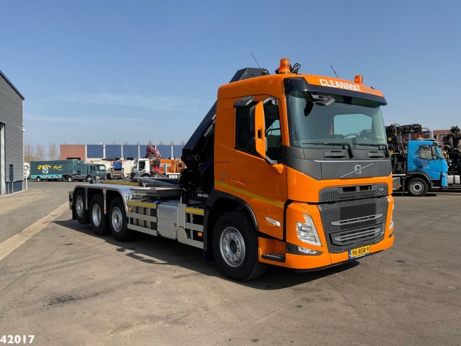 Volvo  FM 420 8x2 HMF 28 Tonmeter laadkraan (4)